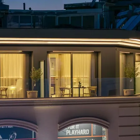 Centro Aparthotel 4*